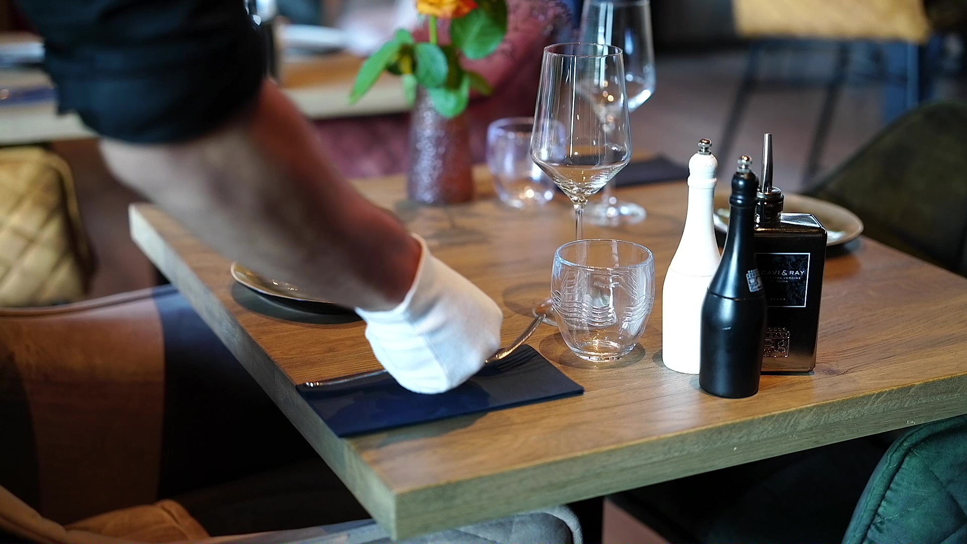 NOVANTA · Service, Terrasse und Genuss